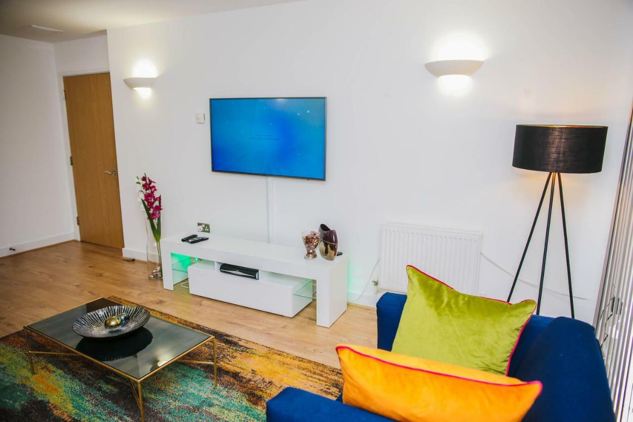 Riverside 2 Bed Apartment Londen Buitenkant foto