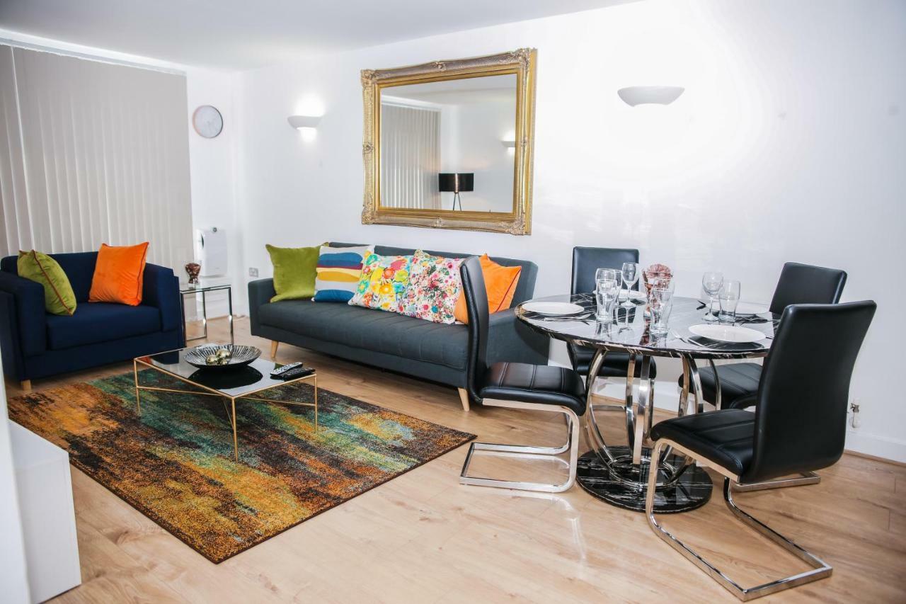 Riverside 2 Bed Apartment Londen Buitenkant foto